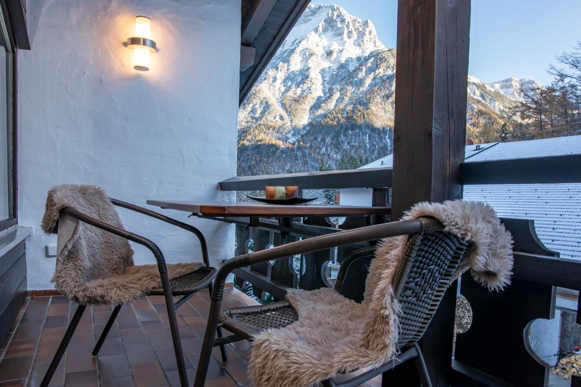 Ferienhaus Zauberberg - Magie Der Alpen - By Loewenherz ミッテンヴァルト エクステリア 写真